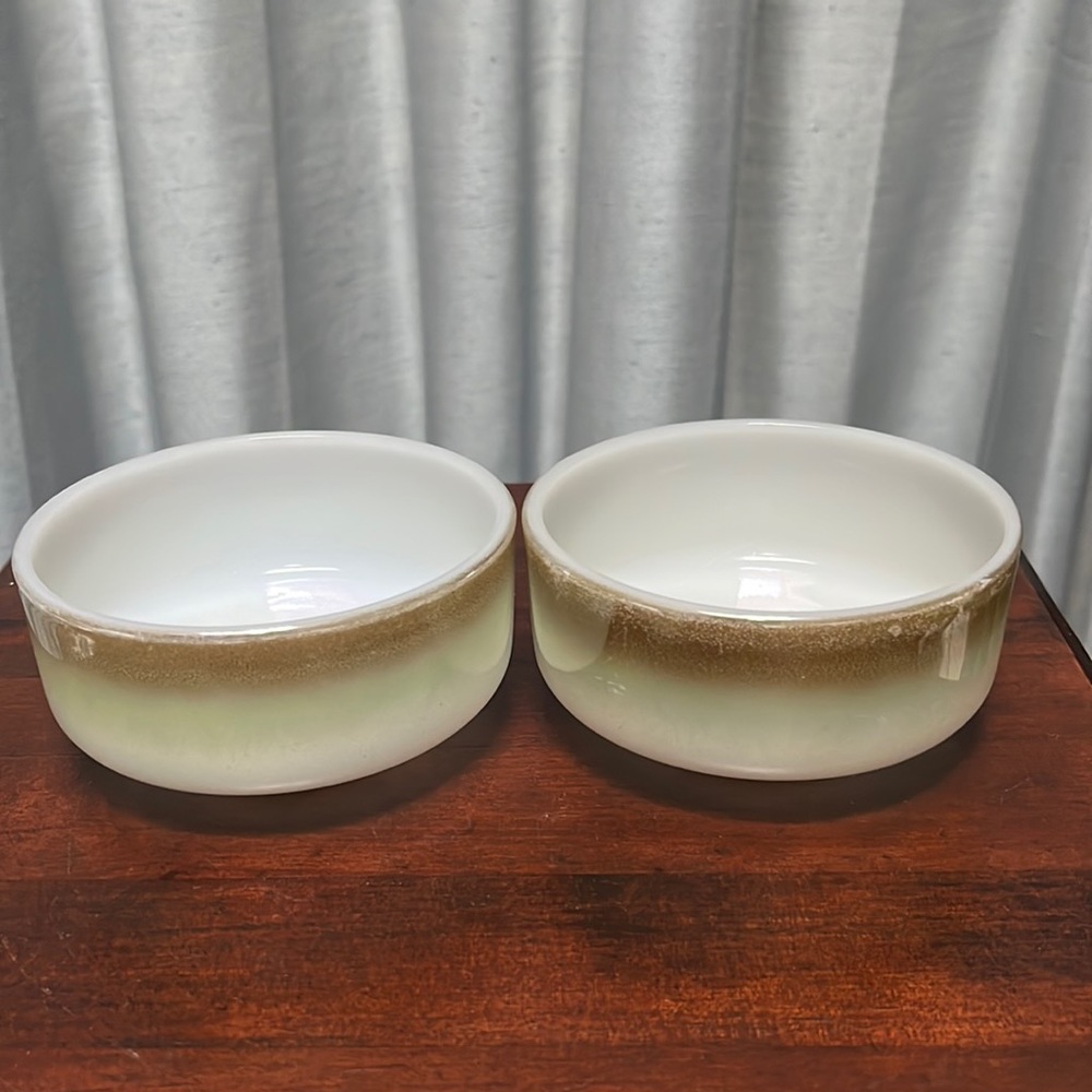 2 Vintage Federal Glass Mesa Moss 1 cup bowls brown to green verde iridescent.